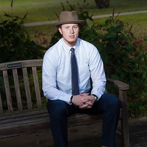 Meet your Posher, Zach